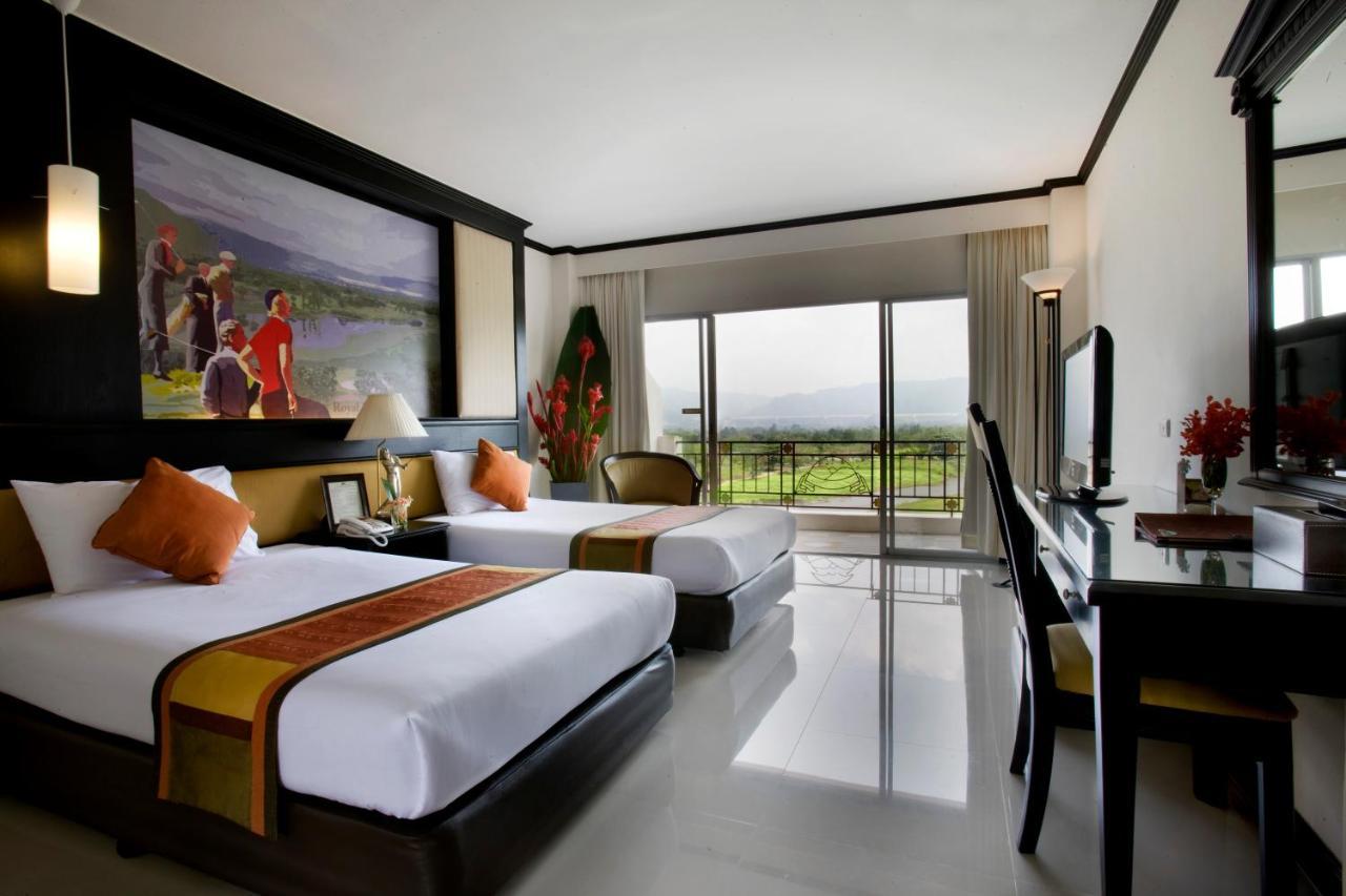 Royal Hills Golf Resort & Spa Nakhon Nayok Exteriér fotografie