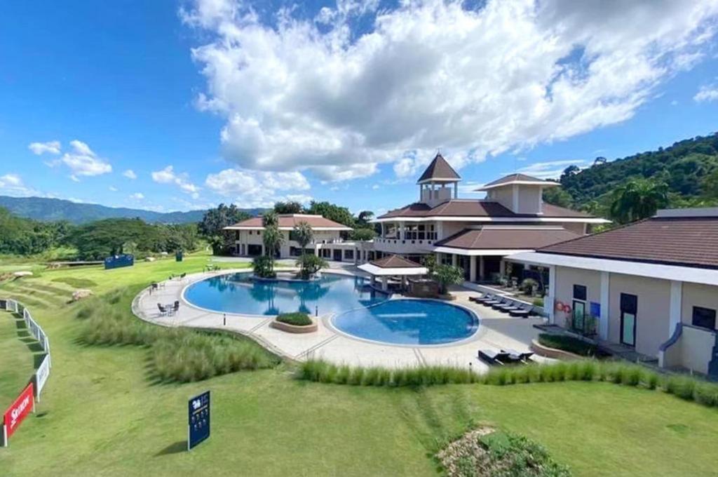 Royal Hills Golf Resort & Spa Nakhon Nayok Exteriér fotografie