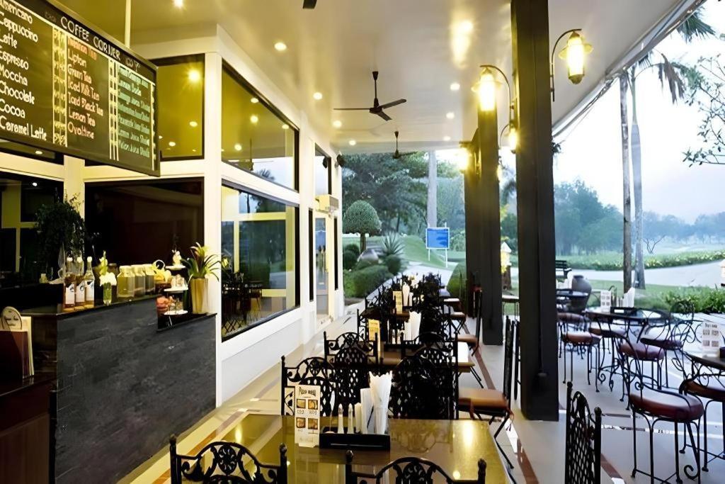 Royal Hills Golf Resort & Spa Nakhon Nayok Exteriér fotografie