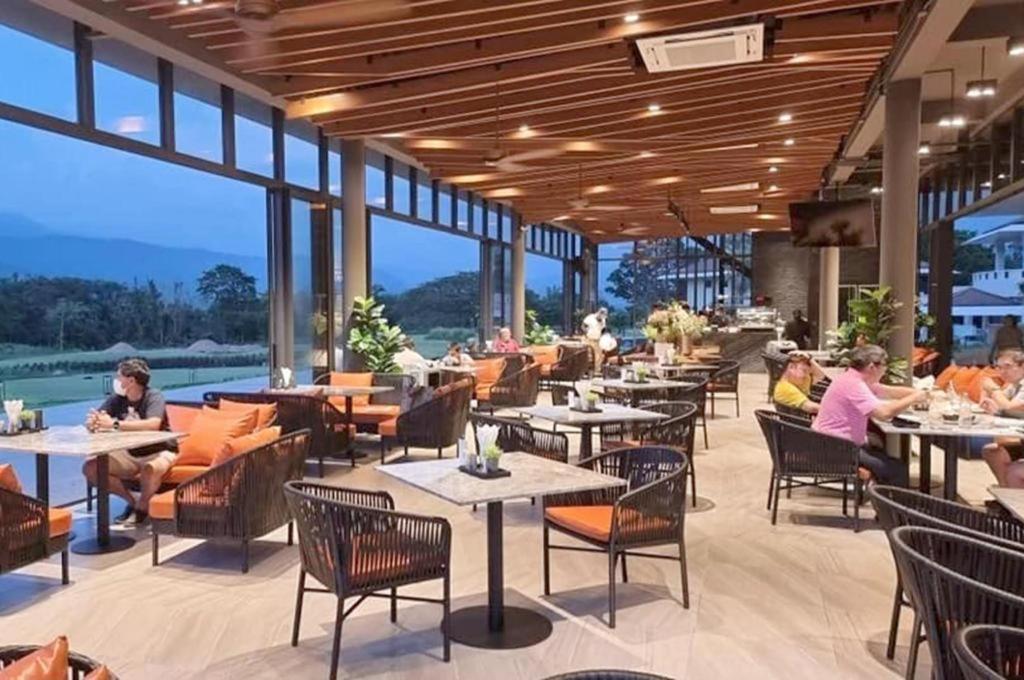 Royal Hills Golf Resort & Spa Nakhon Nayok Exteriér fotografie